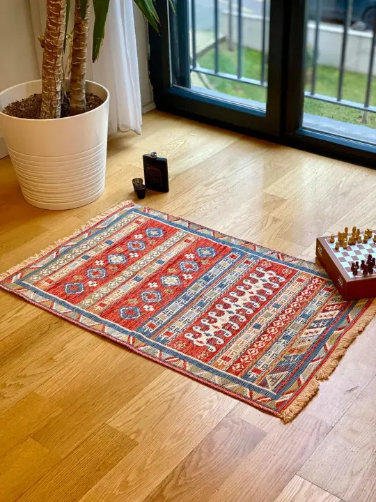 Worm Motif Small Cotton Kilim Rug — Reversible & Washable (2 x 3 ft)