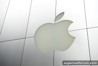 Verizon Hires Apple’s Global Creative Director for Major Rebrand