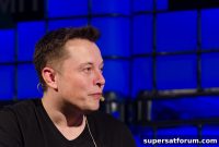 Musk Ousted SpaceX Executives After Slow Satellite Broadband Progress