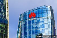 Report: Buying Huawei Tech Is Like Buying Chinese Fighter Jets
