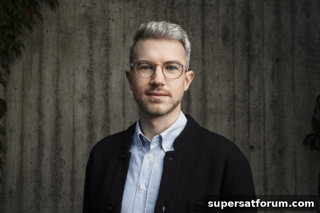 Swedish Startup Reveals World’s Smallest, Lightest Comms Tech 2 img 104512 2